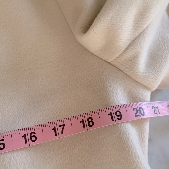 H&M cream blush coat with tie belt covered snap closure notched lapel size M - Picture 11 of 13